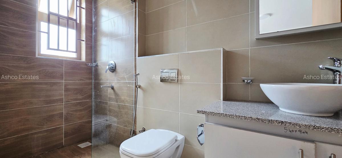 3 Bed Apartment with En Suite in Lavington - 8