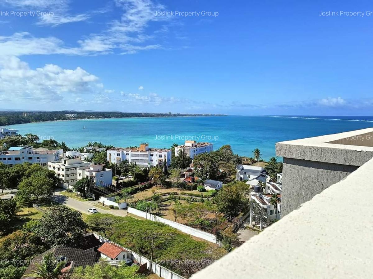 3 Bed Apartment with En Suite in Nyali Area - 2