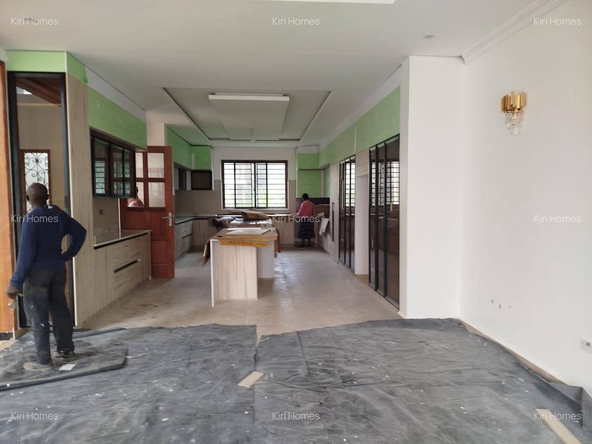 6 Bed Townhouse with Swimming Pool in Karen - 13