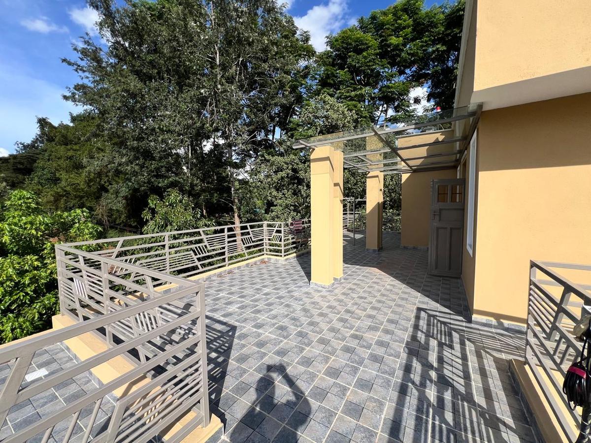 4 Bed Townhouse in Kiambu Road - 2