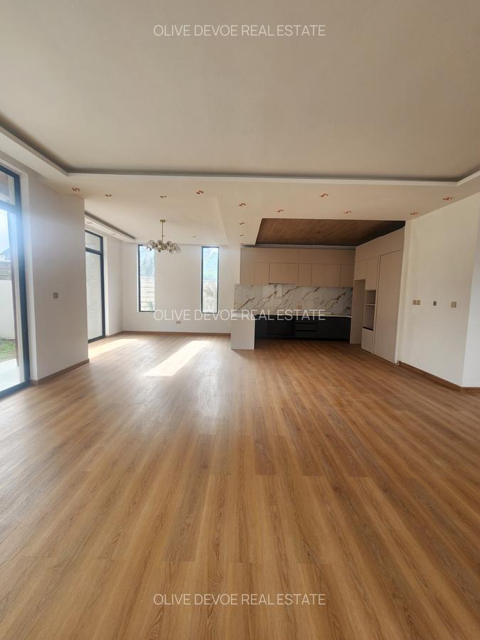 5 Bed Townhouse with En Suite in Lavington - 8