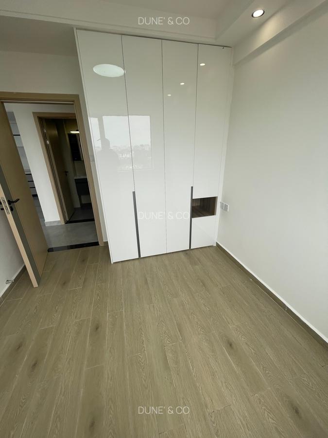 2 Bed Apartment with En Suite in Westlands Area - 12