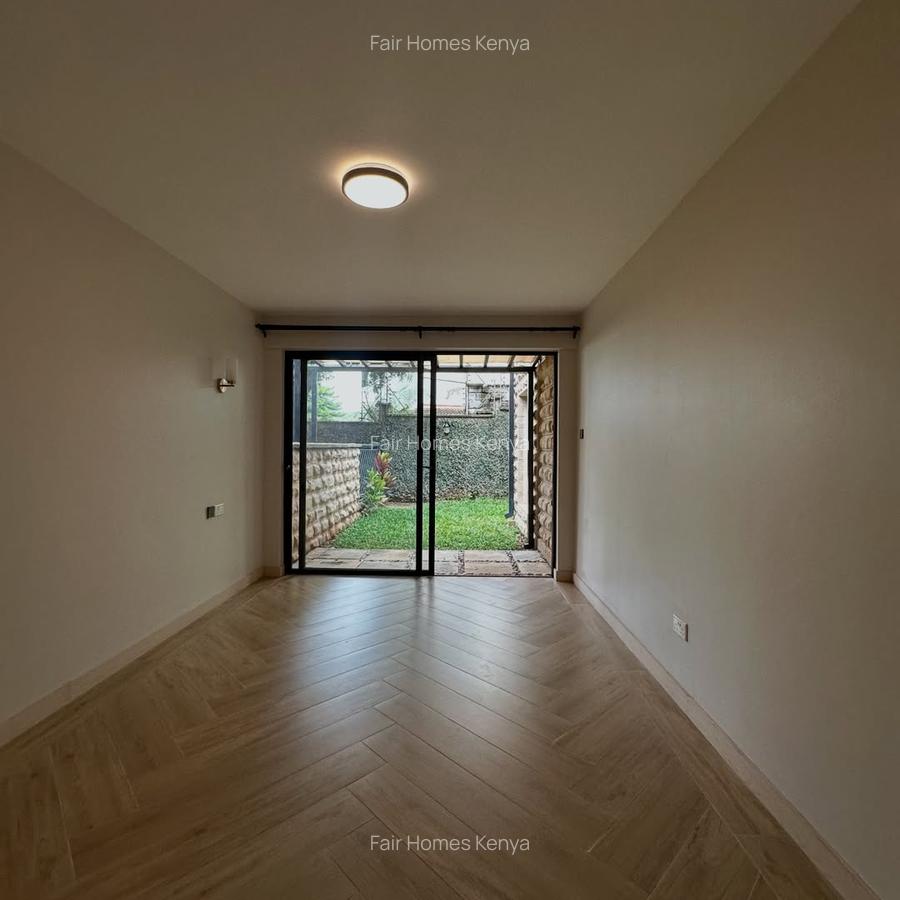 5 Bed Townhouse with En Suite at Convent Drive - 4