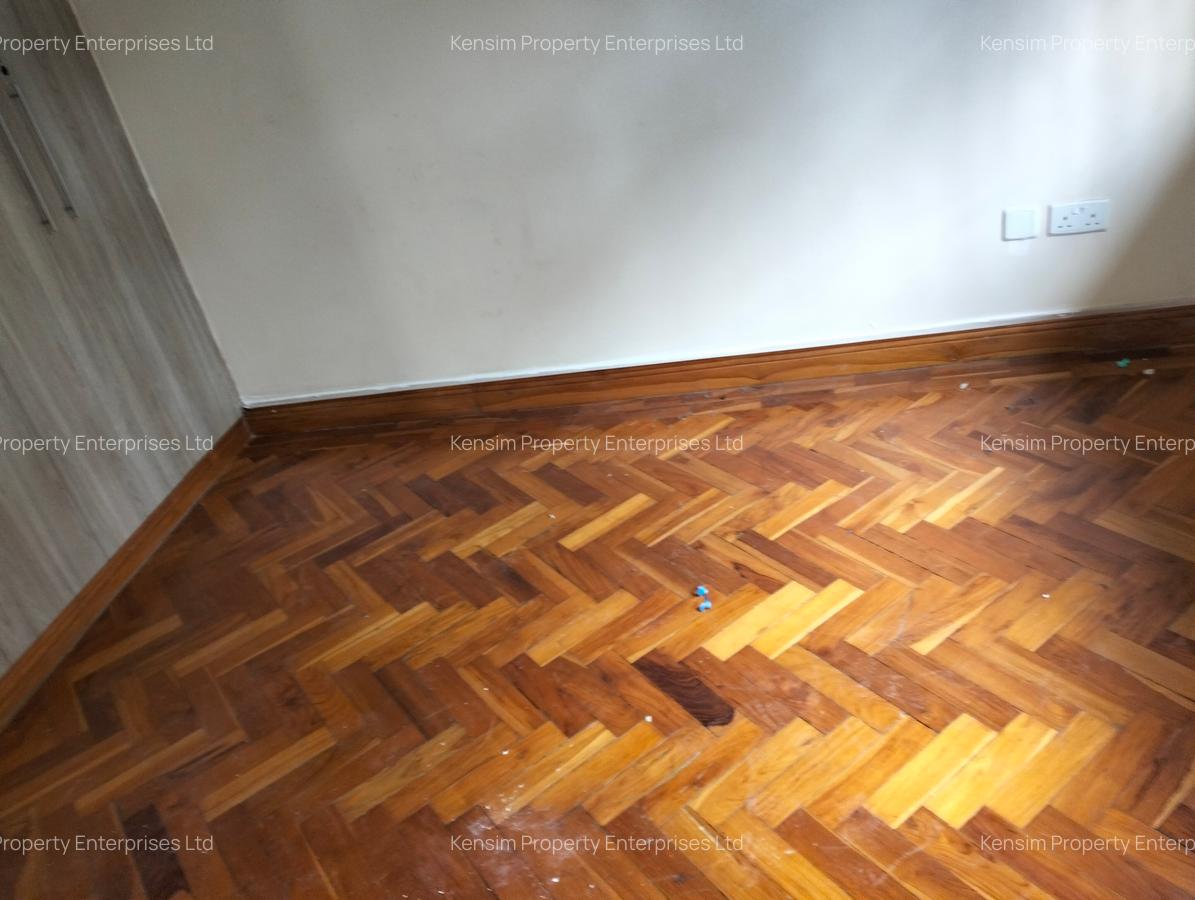 5 Bed Townhouse with En Suite in Spring Valley - 10