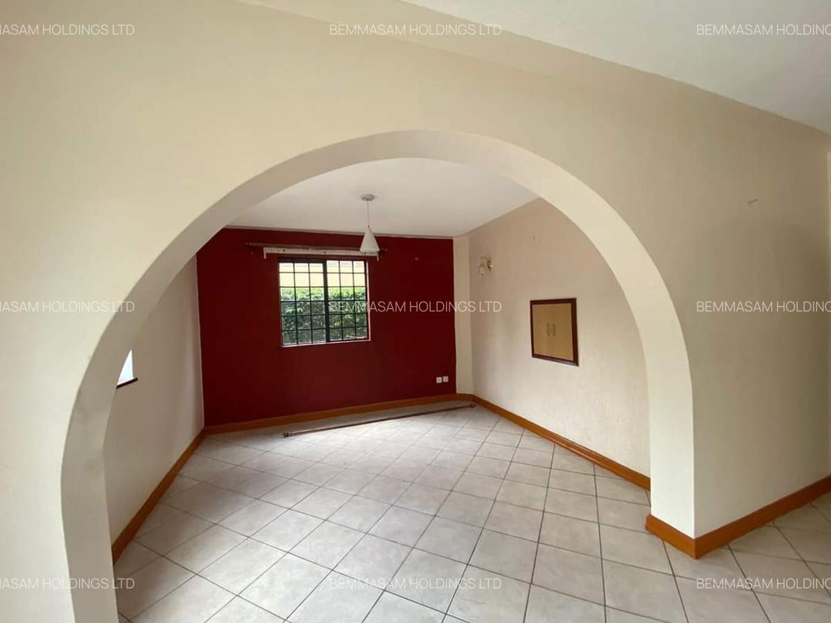 4 Bed Villa with En Suite at Mombasa Road - 4