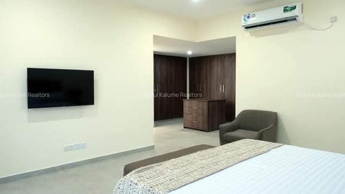 Serviced 3 Bed Apartment with En Suite at Shanzu - 12
