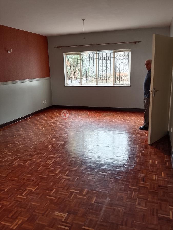 3 Bed Townhouse with En Suite at Westlands - 5
