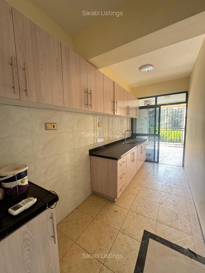 3 Bed Apartment with En Suite in Lavington - 7