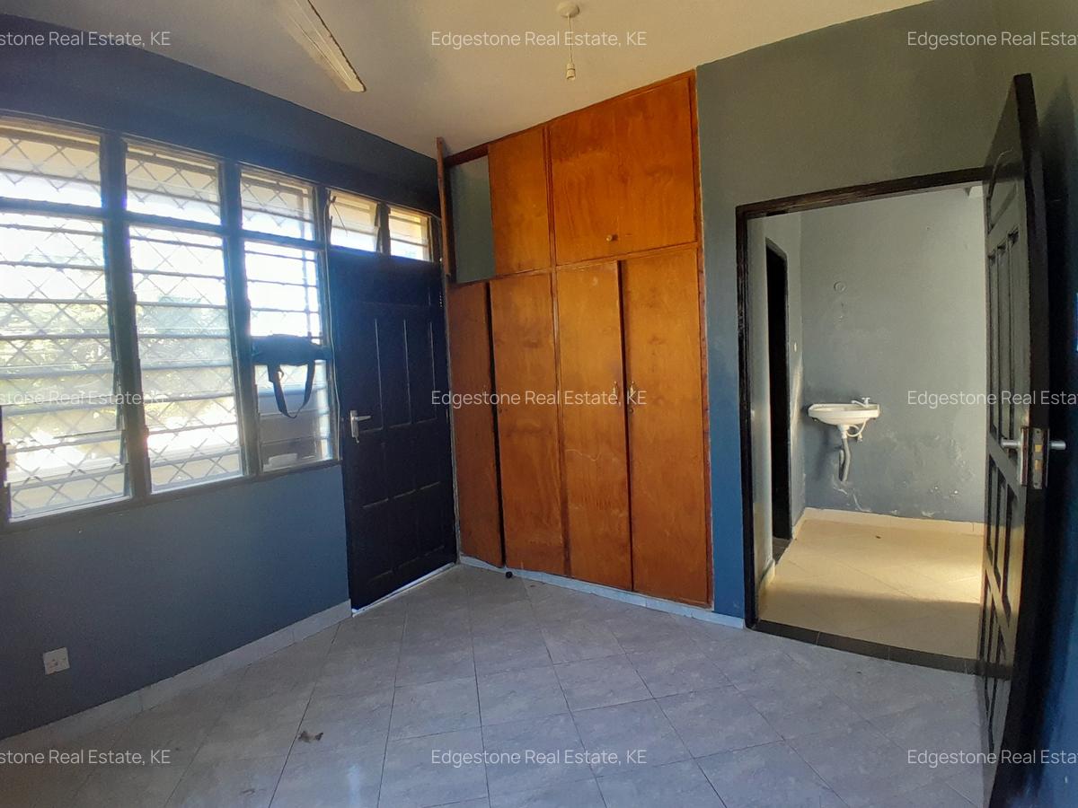 1 Bed Apartment with Borehole at Bahati Parents - 5