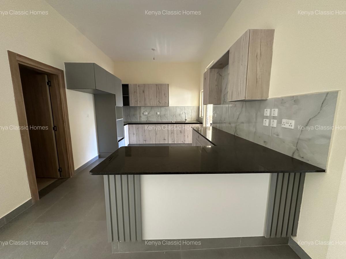 4 Bed Apartment with En Suite at Parklands - 5