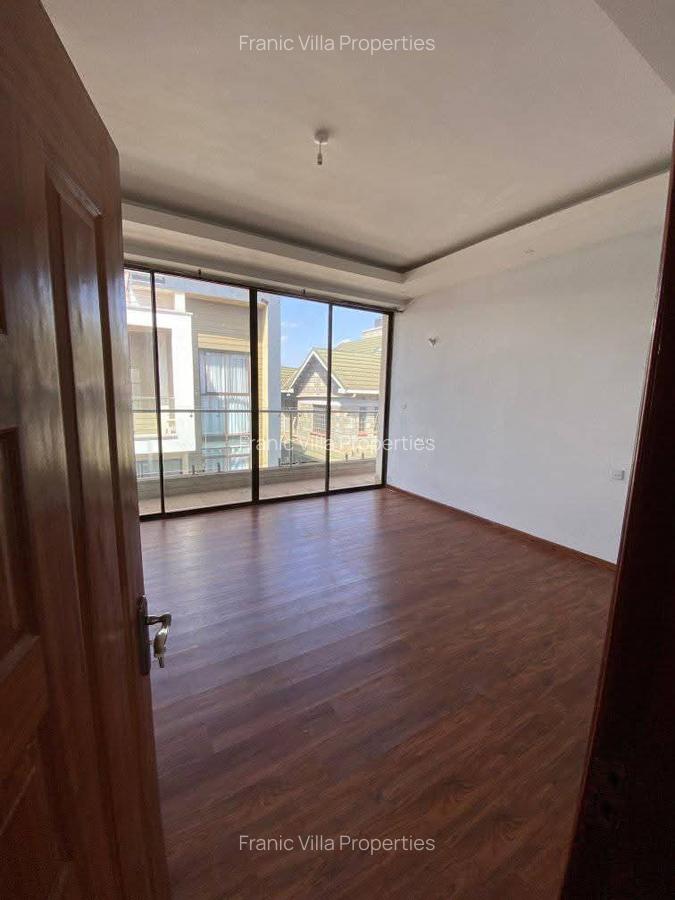 4 Bed House with En Suite at Membley - 7
