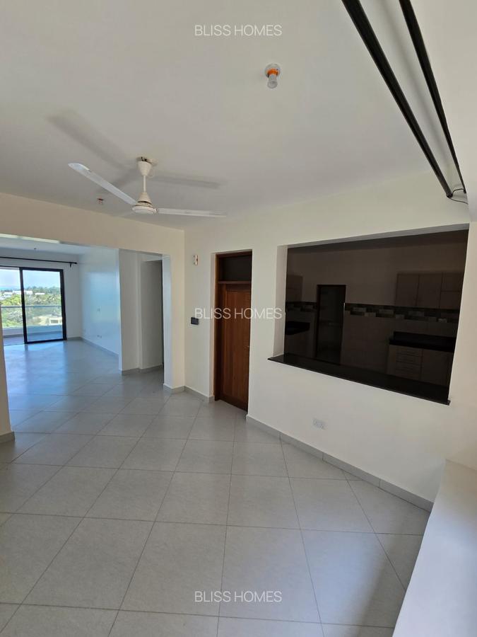 4 Bed Apartment with En Suite at Between The Reef Hotel And Mombasa Beach Hotel - 13