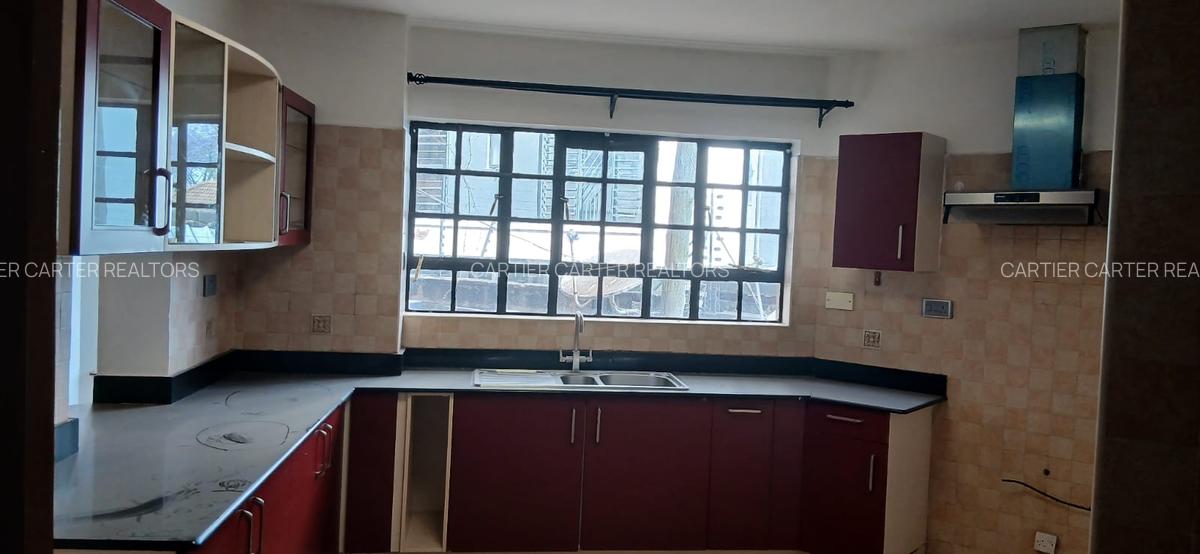 3 Bed Apartment with En Suite in Upper Hill - 6