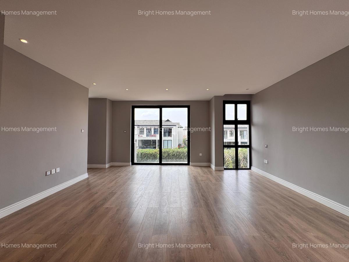 4 Bed Villa with Swimming Pool in Runda - 3