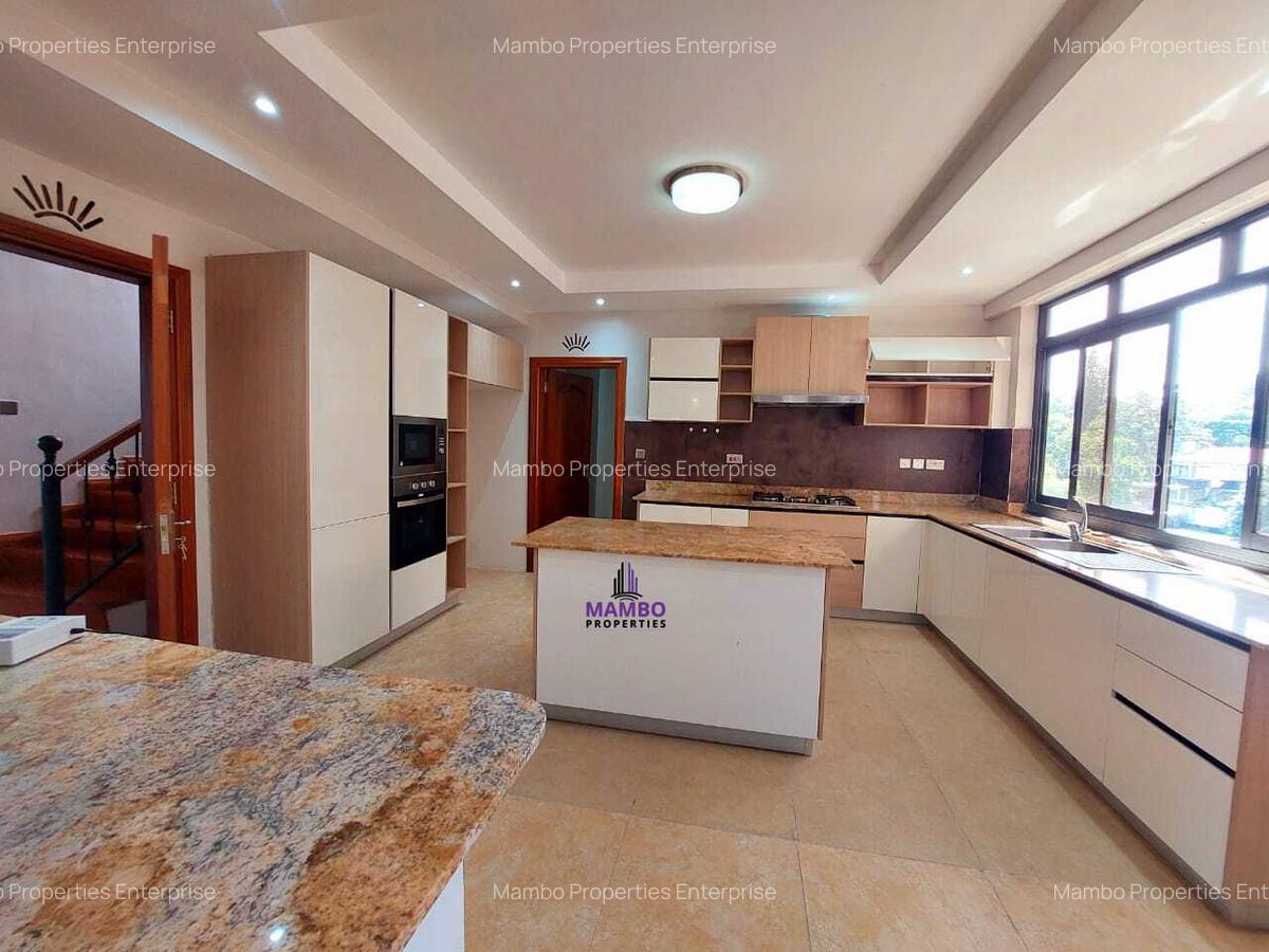 4 Bed Apartment with En Suite at Riverside Drive - 1