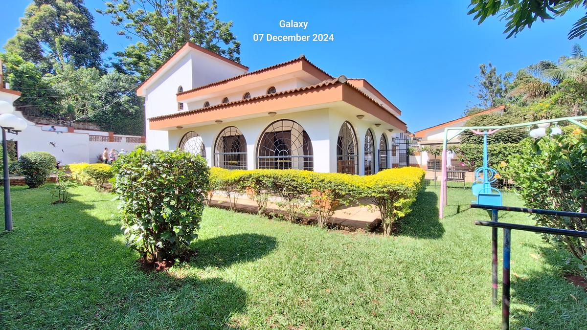 5 Bed Townhouse with En Suite at Maji Mazuri Estate. - 5