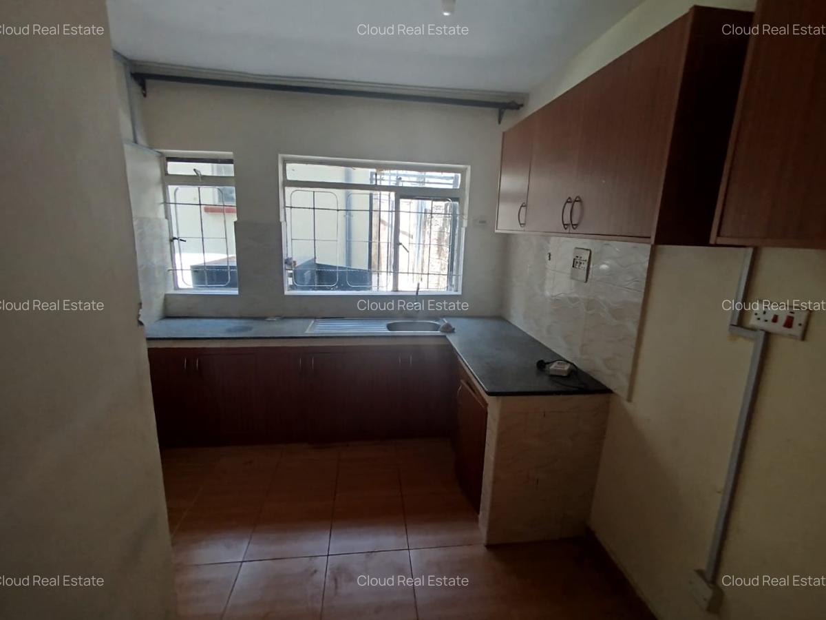 4 Bed House with Garden in South C - 6