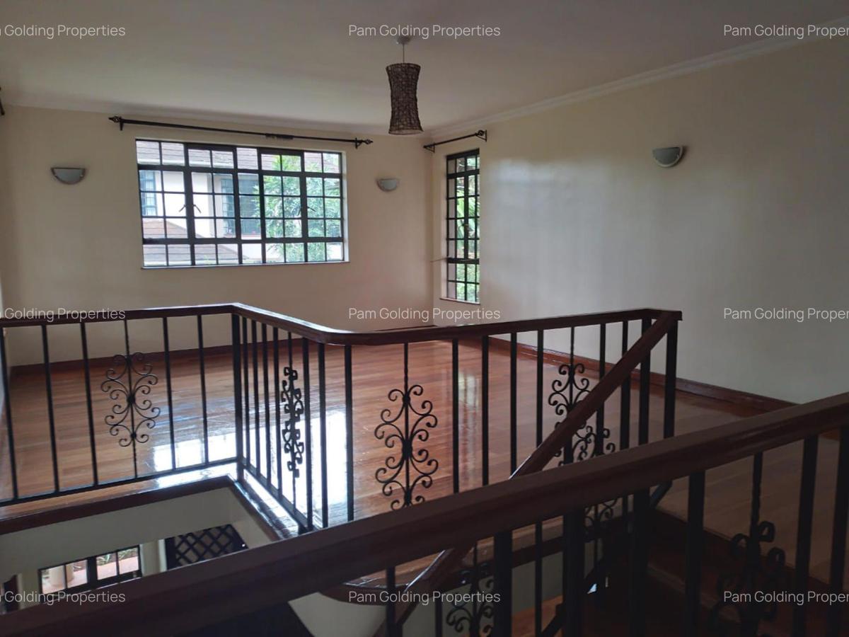 4 Bed House with En Suite in Karen - 12