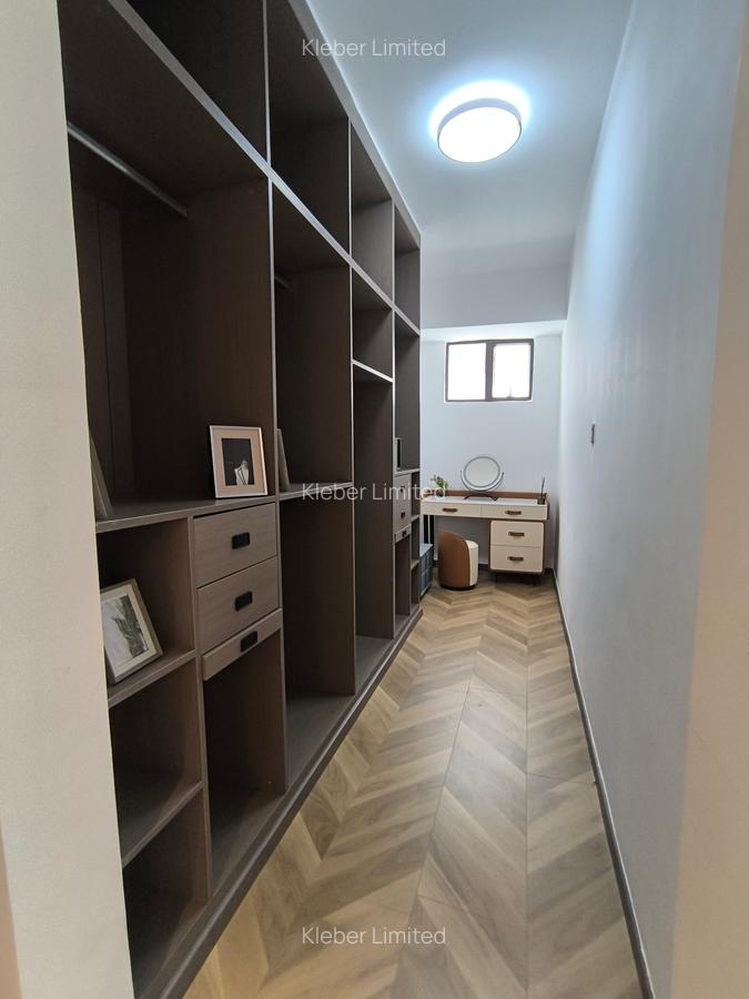 4 Bed Apartment with En Suite at Githunguri Road - 16