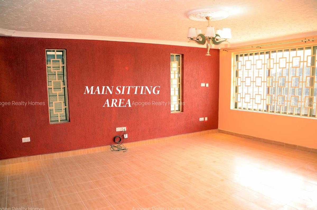 4 Bed House with En Suite at Membley - 2