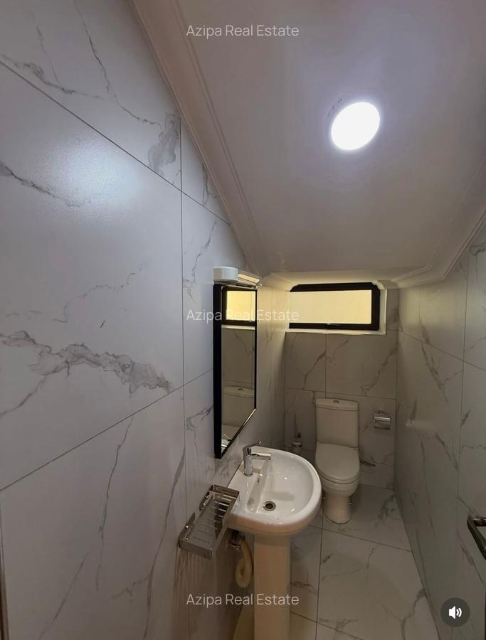 4 Bed Villa with Swimming Pool in Kitengela - 7