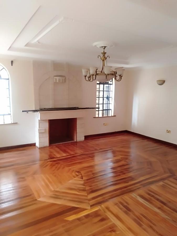 5 Bed Townhouse with En Suite at Kilimani - 8