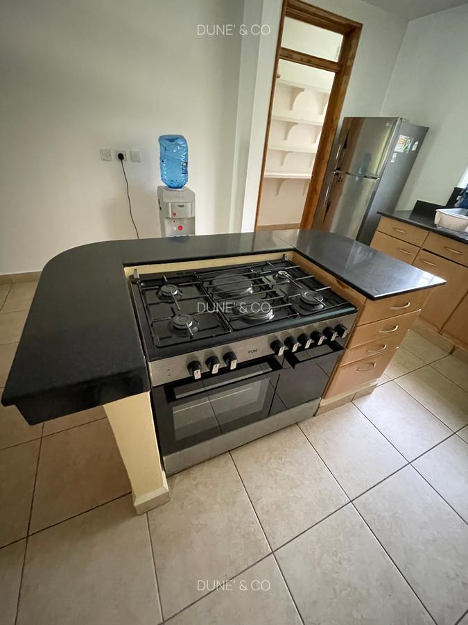 Serviced 3 Bed Apartment with En Suite in Westlands Area - 8