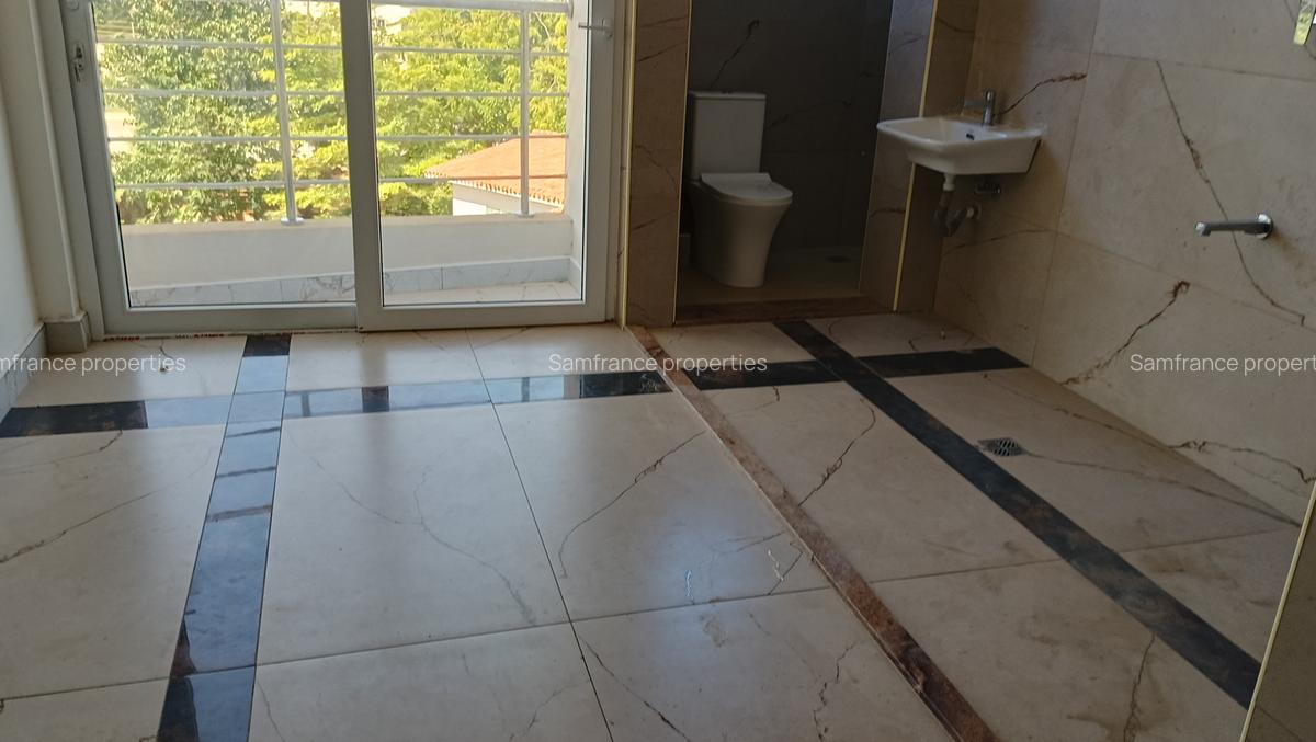 Serviced 3 Bed Apartment with En Suite at Beach Road - 15