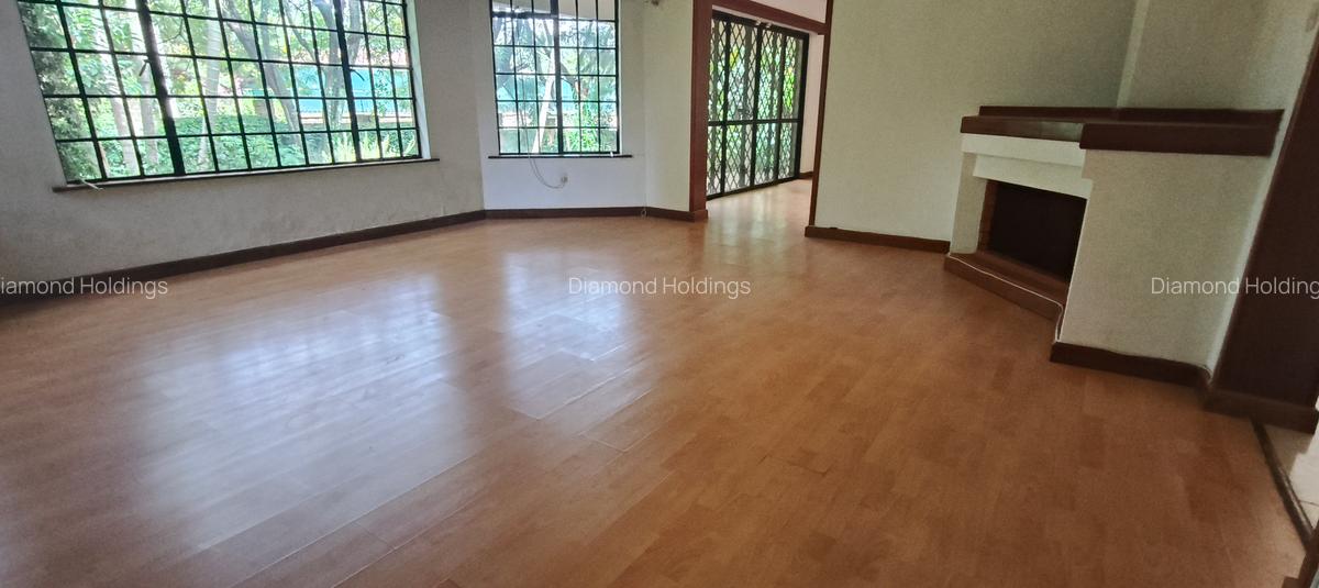 5 Bed Townhouse with En Suite at Runda - 5