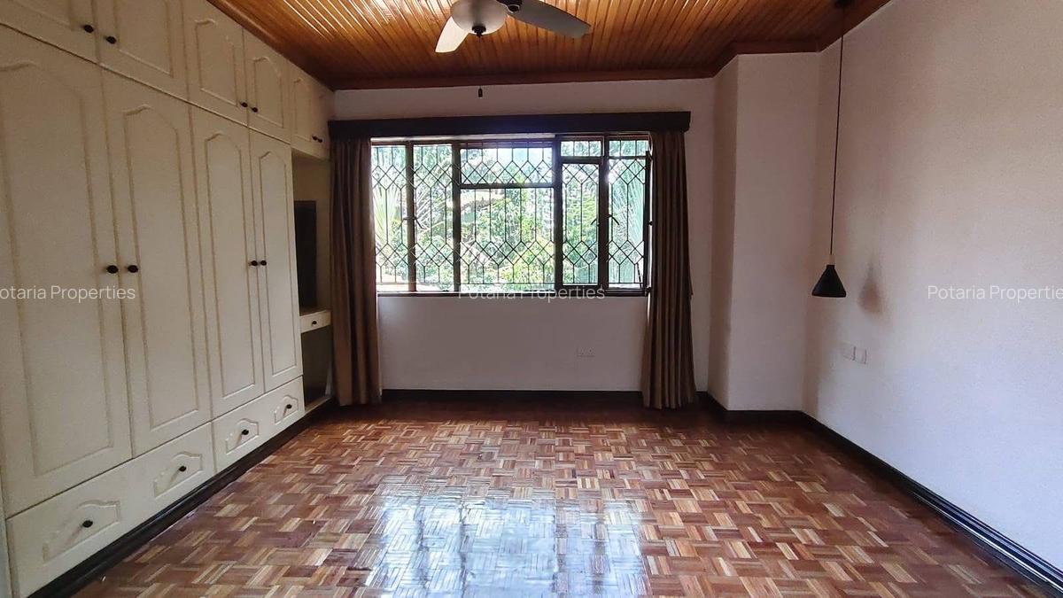 5 Bed House with En Suite in Runda - 6