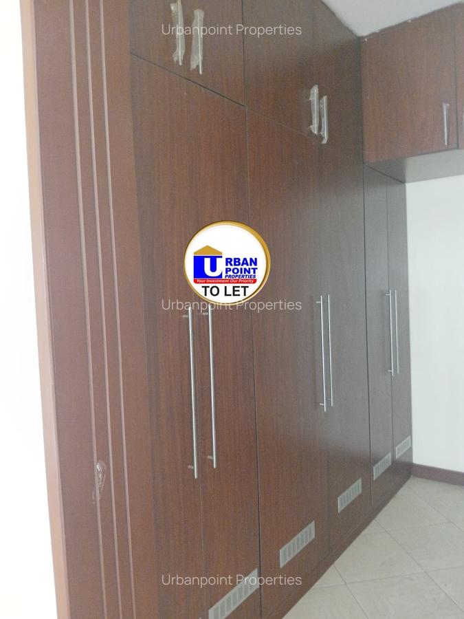 3 Bed Apartment with En Suite in Nyali Area - 16