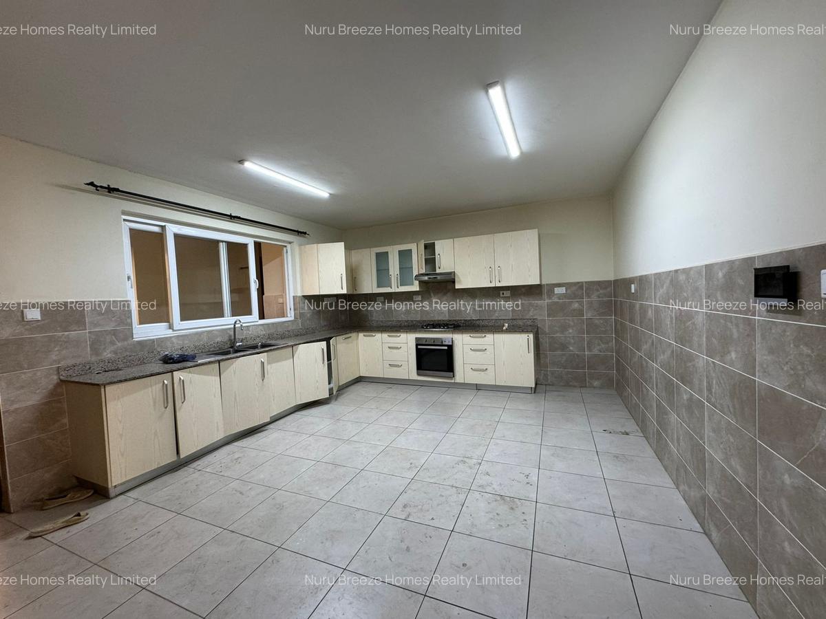 3 Bed Apartment with En Suite in Rhapta Road - 3