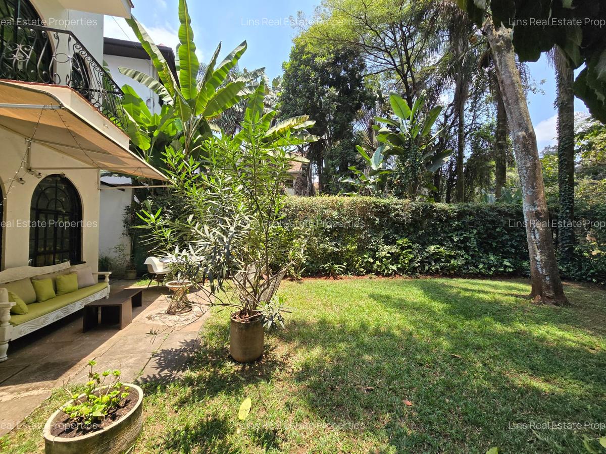 4 Bed Townhouse with En Suite in Riverside - 3