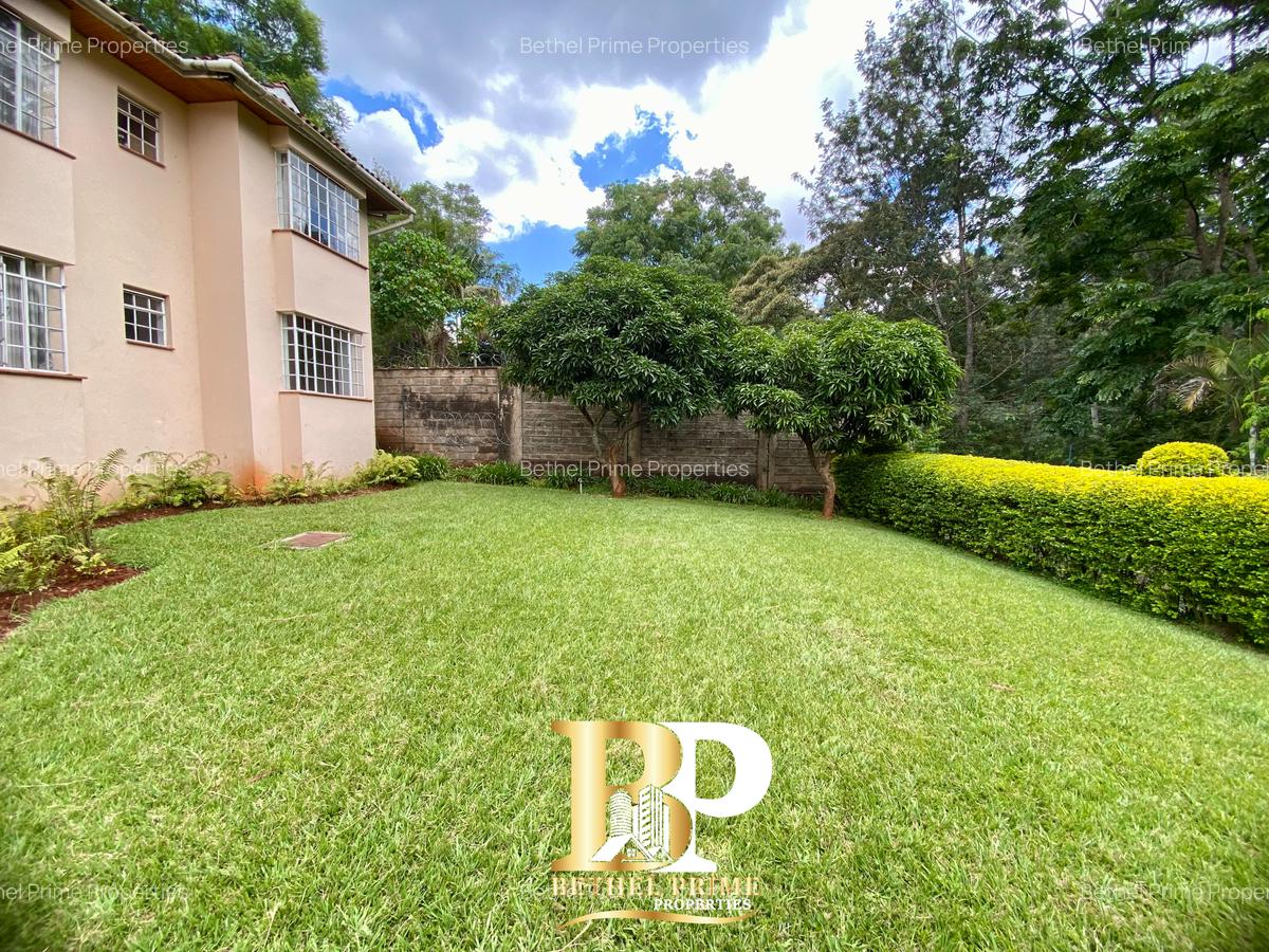 Furnished 3 Bed Apartment with En Suite in Spring Valley - 2