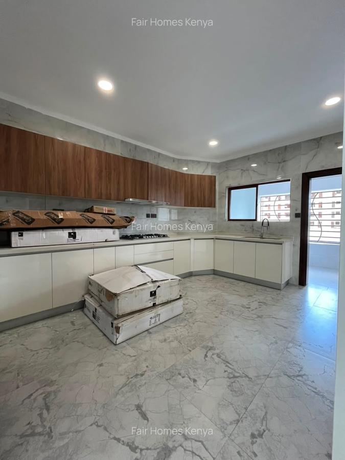 3 Bed Apartment with En Suite at Mandera Road - 5