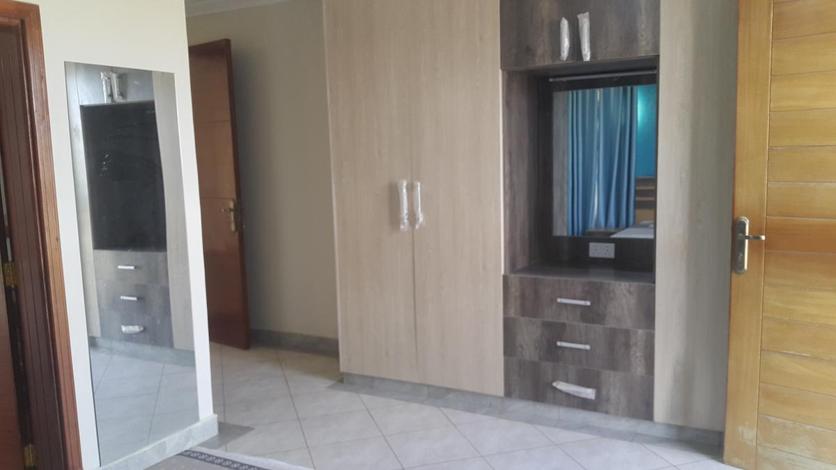 5 Bed Townhouse with En Suite in Syokimau - 11