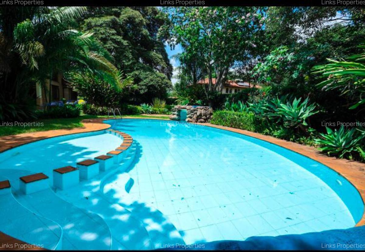 4 Bed Townhouse with En Suite at Kerarapon Road - 1