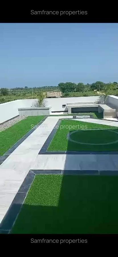 5 Bed Townhouse with En Suite at Kilifi - 2