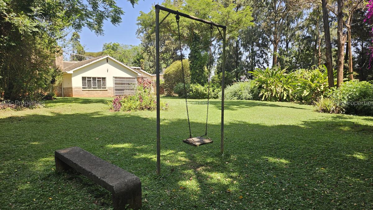 4 Bed House with En Suite in Runda - 1