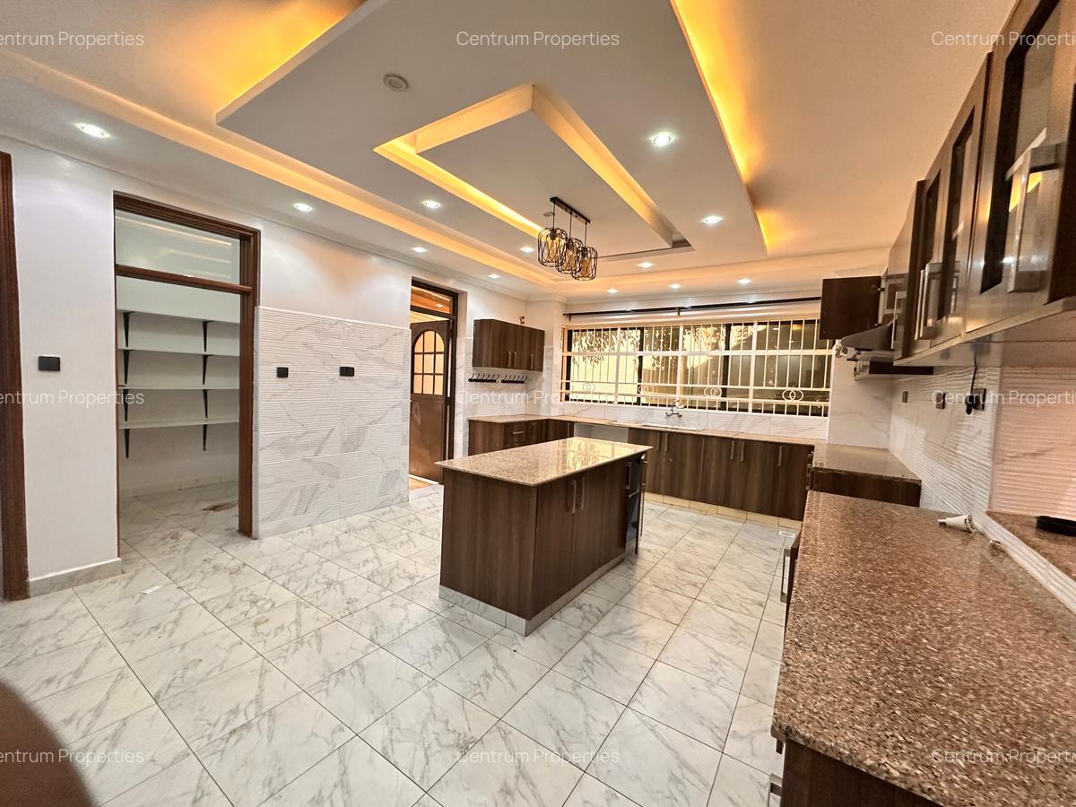 8 Bed House at Muthaiga - 15
