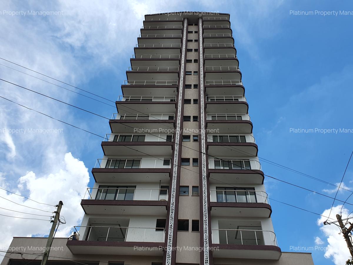 4 Bed Apartment with En Suite in Parklands - 20