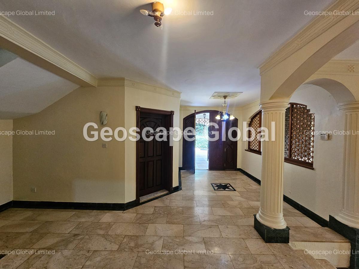 5 Bed House with En Suite in Spring Valley - 8