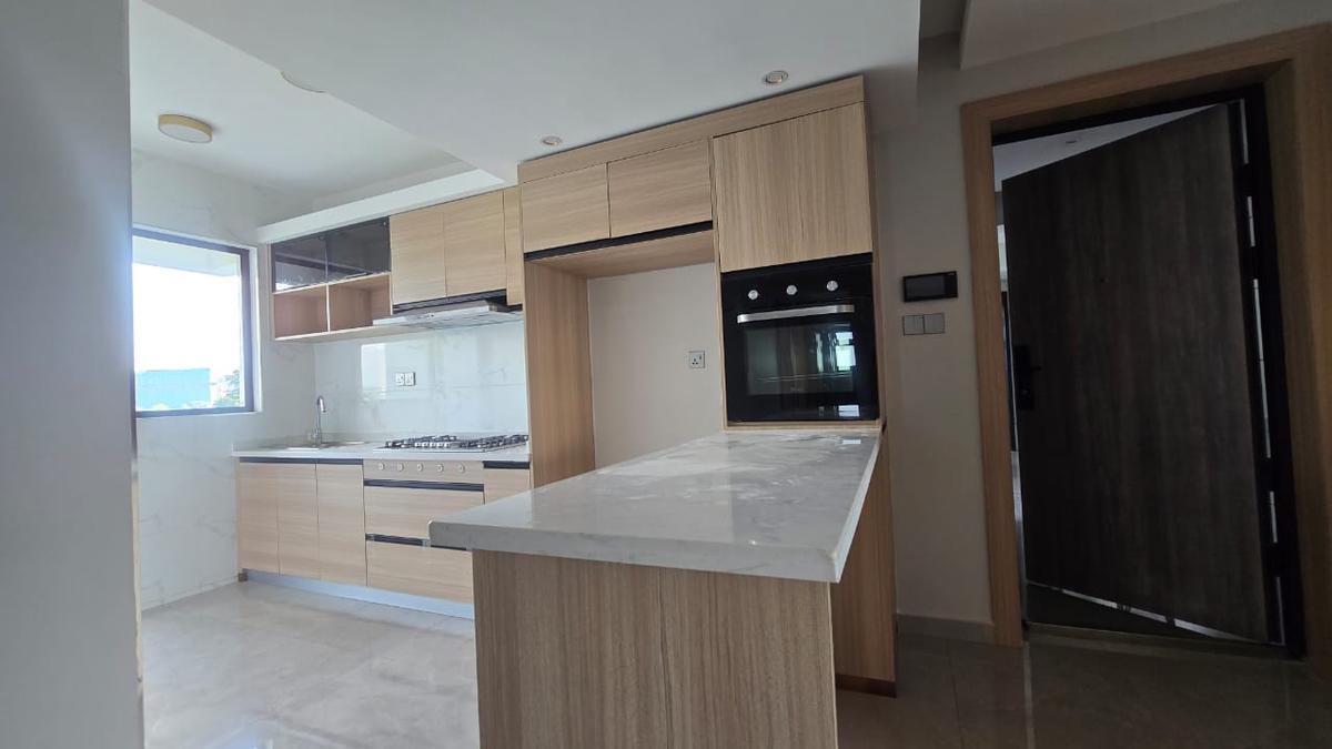 3 Bed Apartment with En Suite in Riverside - 8