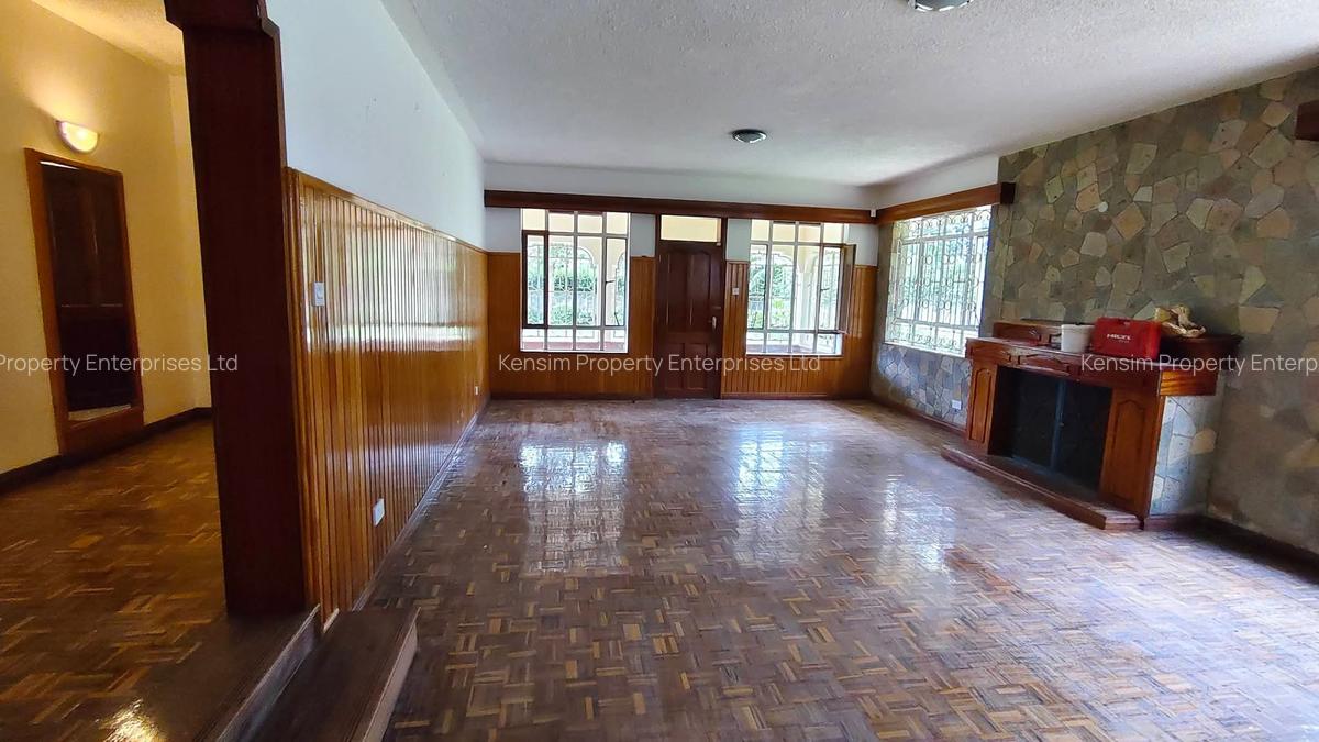 5 Bed House with En Suite in Nyari - 15