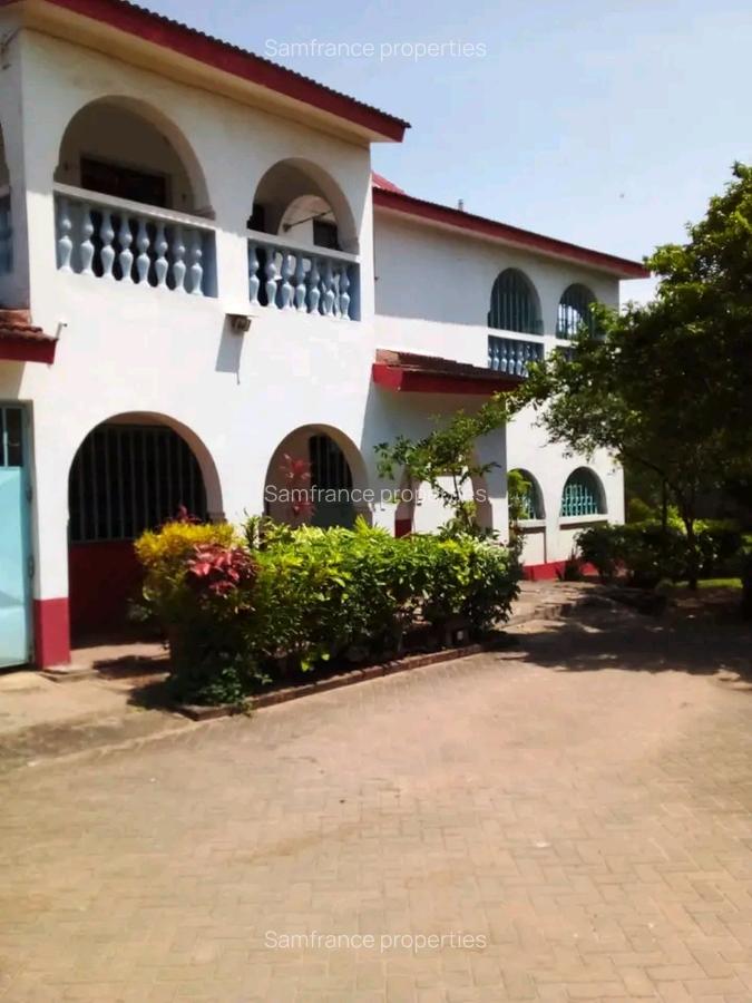4 Bed Townhouse with Swimming Pool at Serena - 6