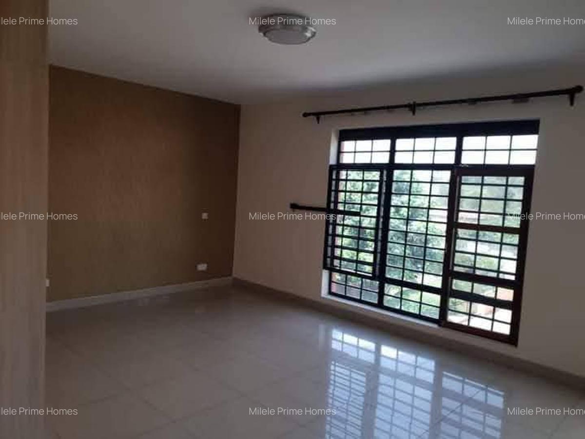 4 Bed Villa with En Suite at Runda - 10
