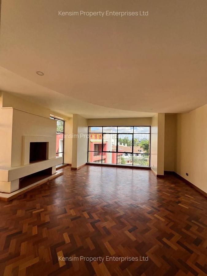 5 Bed Townhouse with En Suite in Lavington - 12