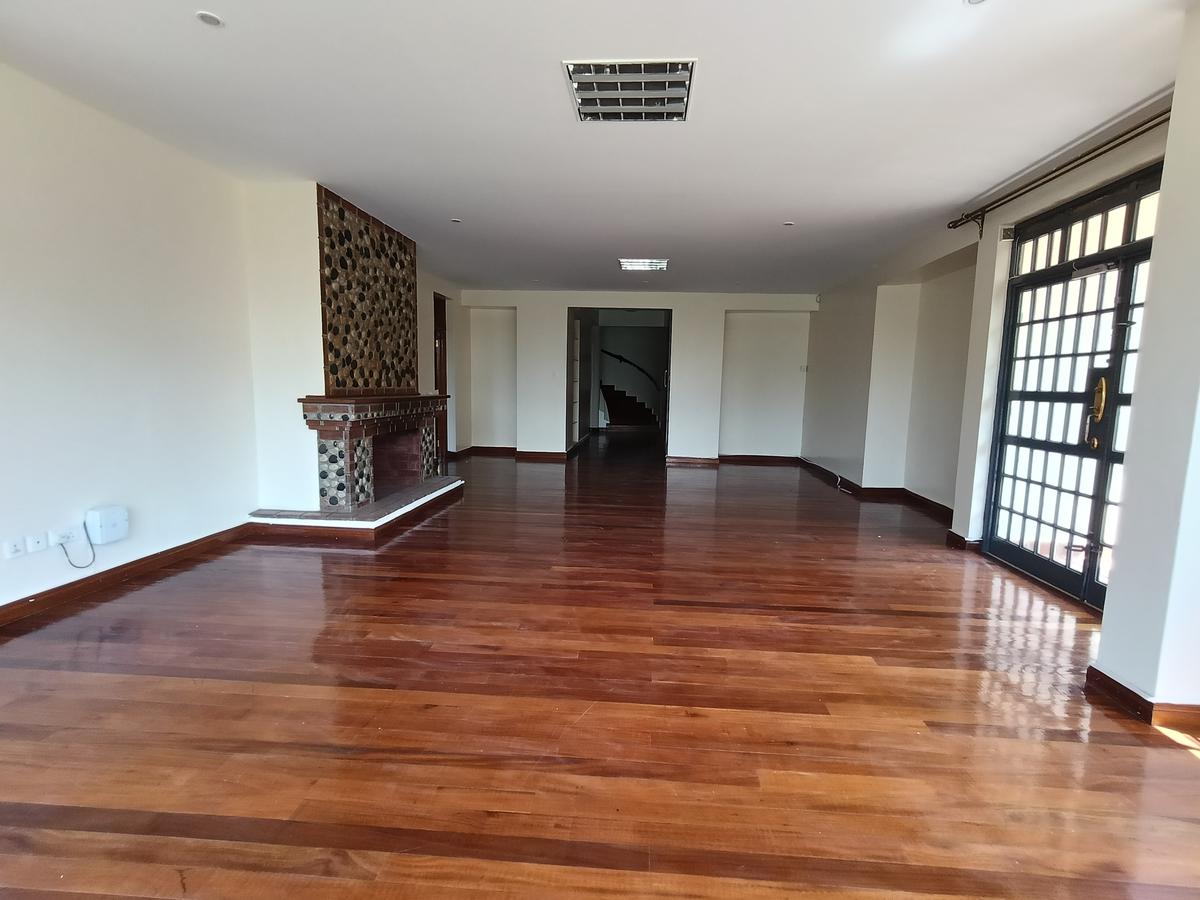6 Bed House with En Suite in Kitisuru - 11