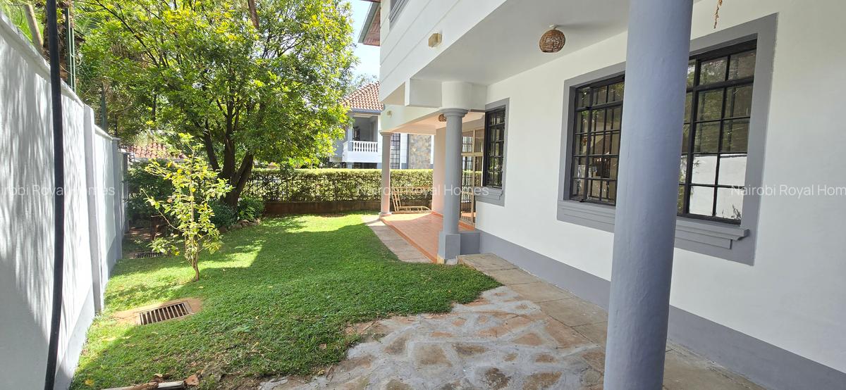 4 Bed Townhouse with En Suite at Lavington Green - 7