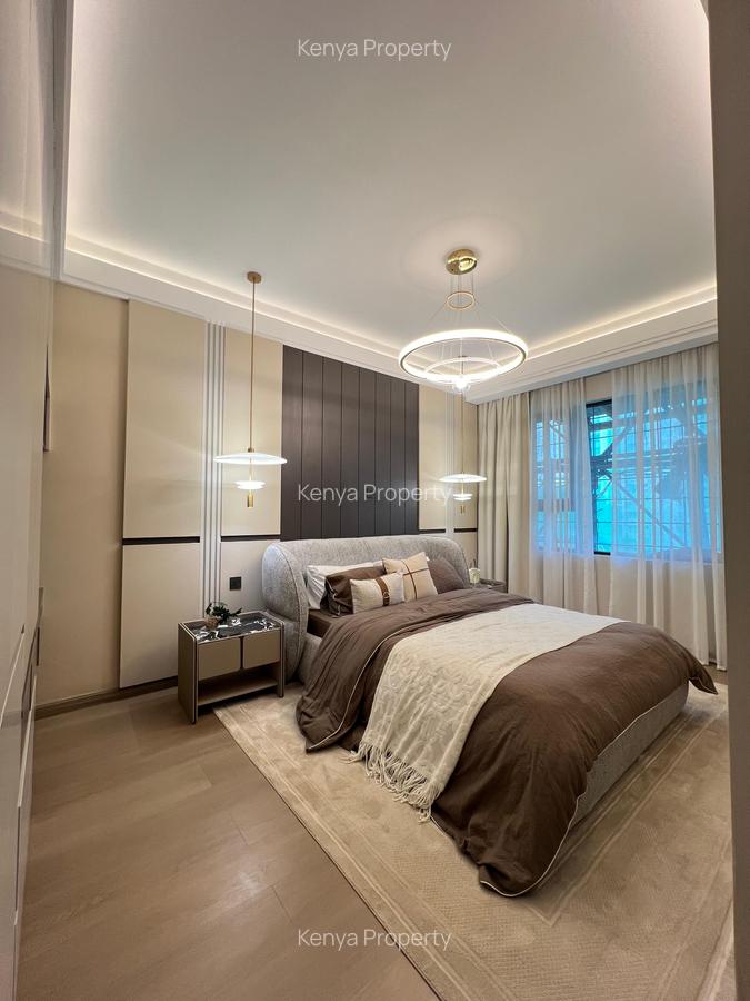 2 Bed Apartment with En Suite at Lavington - 7